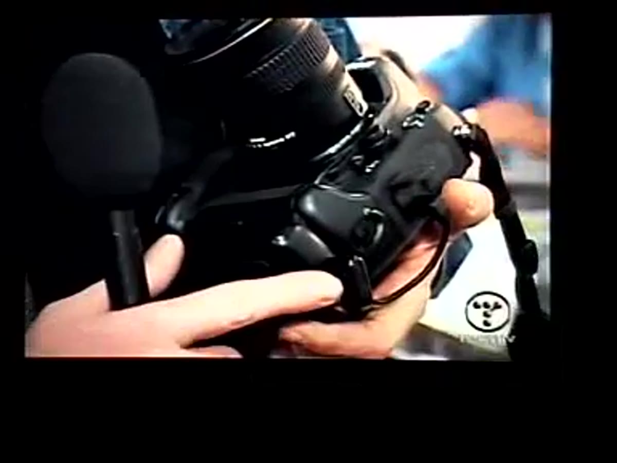 Nikon D2H with wireless transmitter antenna at Nikon booth