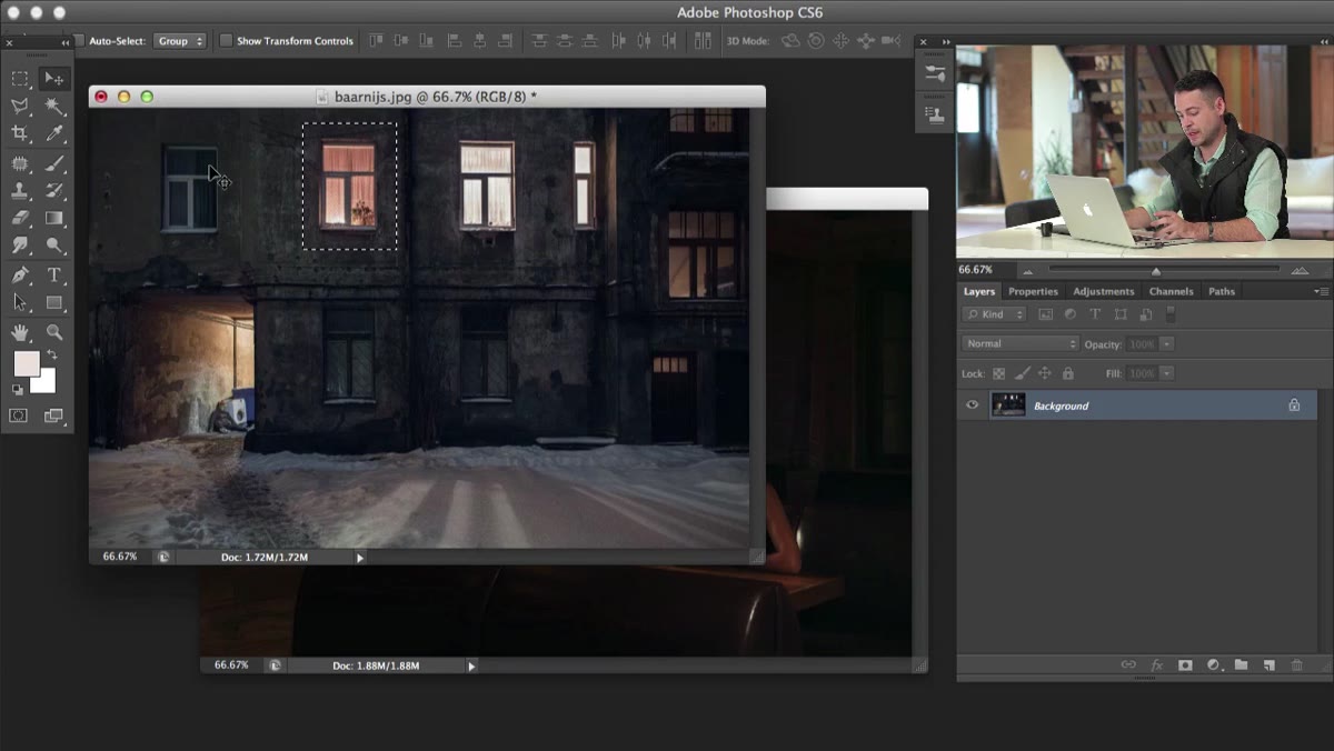 Move Tool dragging selection from source image into target image