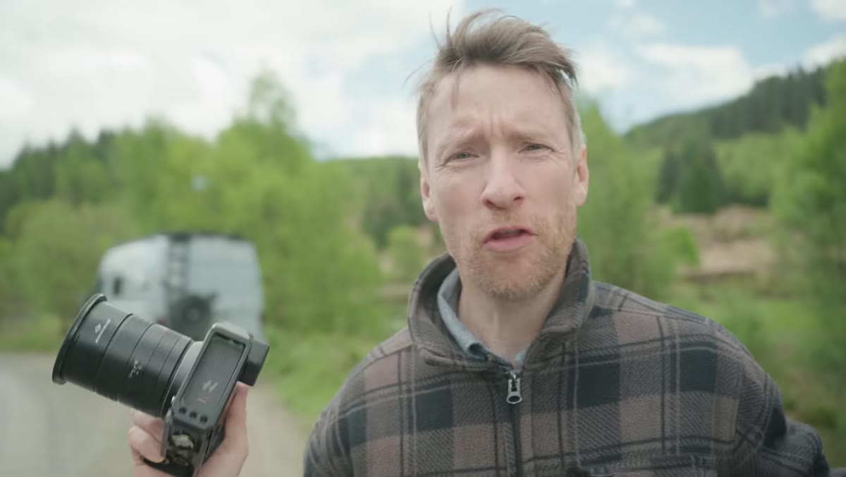 Thomas Heaton announcing his wide-open-only shooting challenge