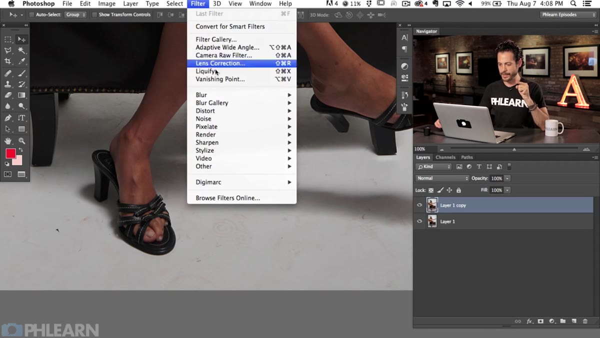 Photoshop Filter menu open showing Noise submenu and Median option