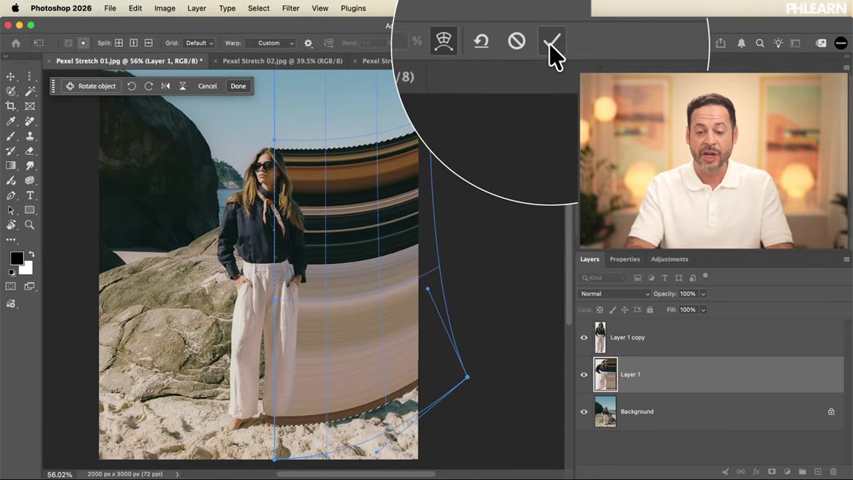 Layer mask with gradient applied, stretch fading at edges