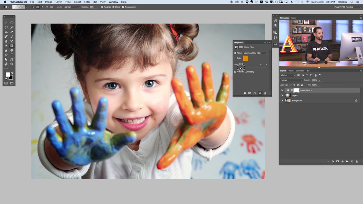 Dodge tool being applied over the subject&rsquo;s iris area