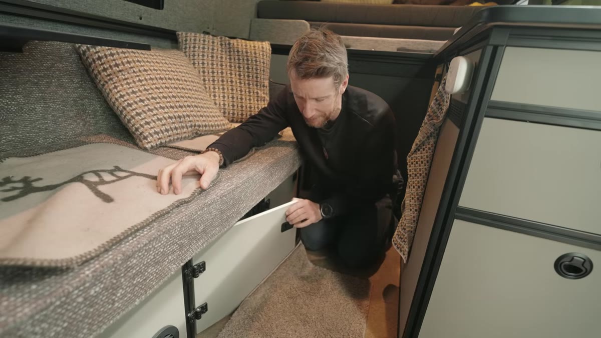Cupboard doors unable to open due to insufficient floor clearance